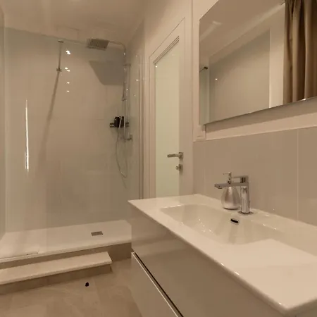 Terranova House * אולביה